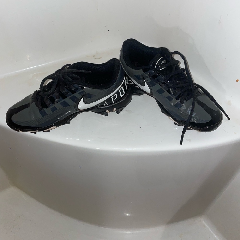 Nike Vapor Cleats in Black and Gray